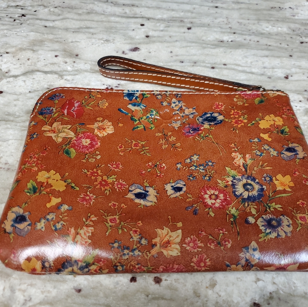 Patricia Nash Wristlet